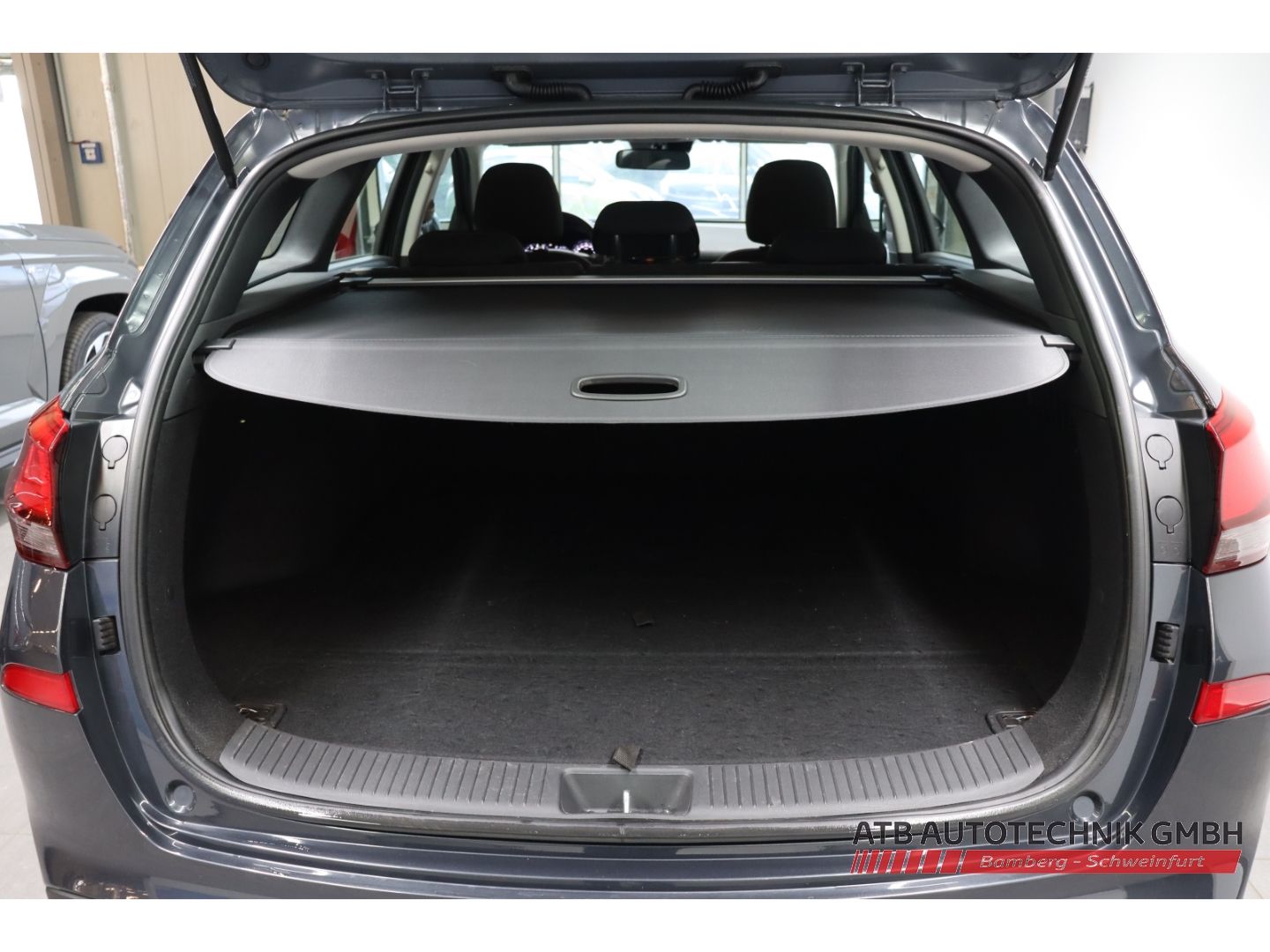 Fahrzeugabbildung Hyundai i30 Kombi Select 1.0 T-GDi 48V DCT Apple CarPlay