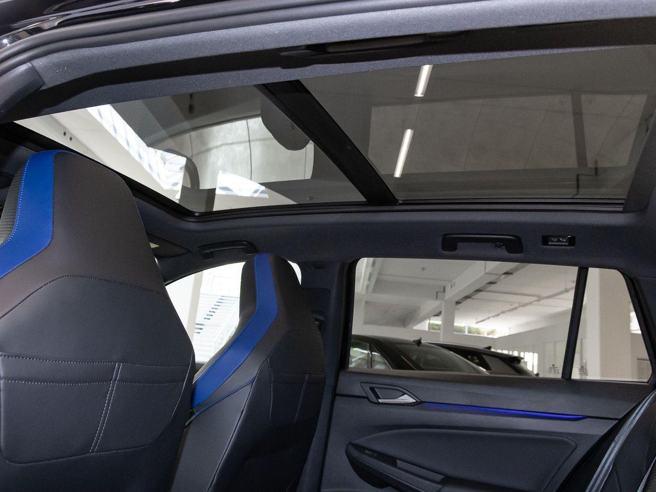 Volkswagen Golf VIII R Variant 2.0 TSI 4M Pano Leder DCC, миниатюра 11