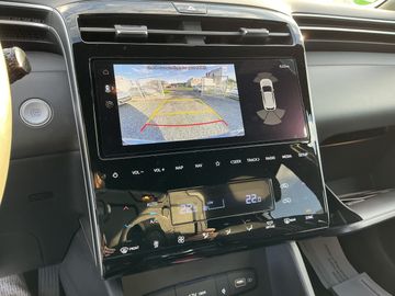 Hyundai TUCSON - 11