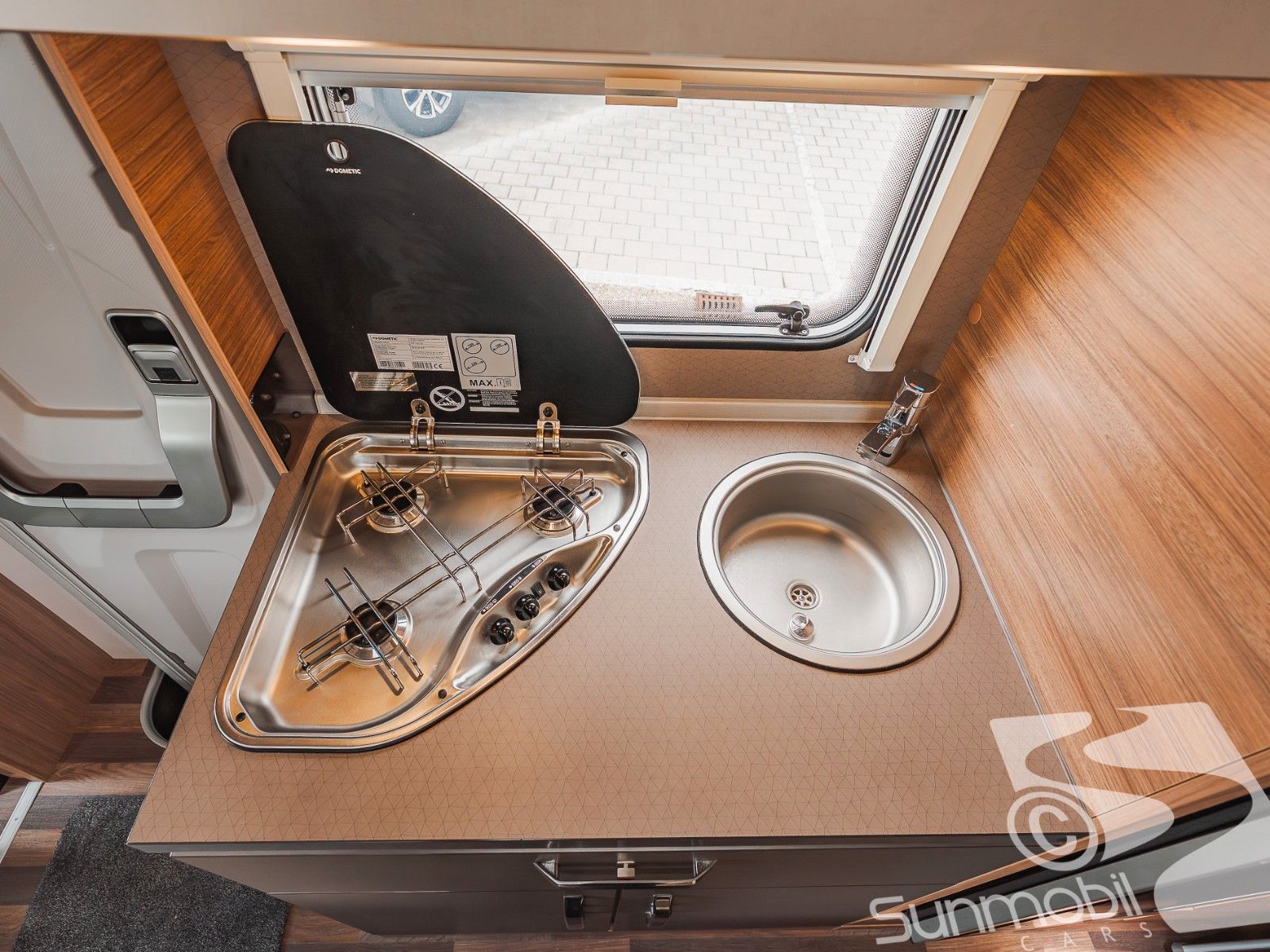 Fahrzeugabbildung Weinsberg CaraHome 650 DG Navi RFK Markise