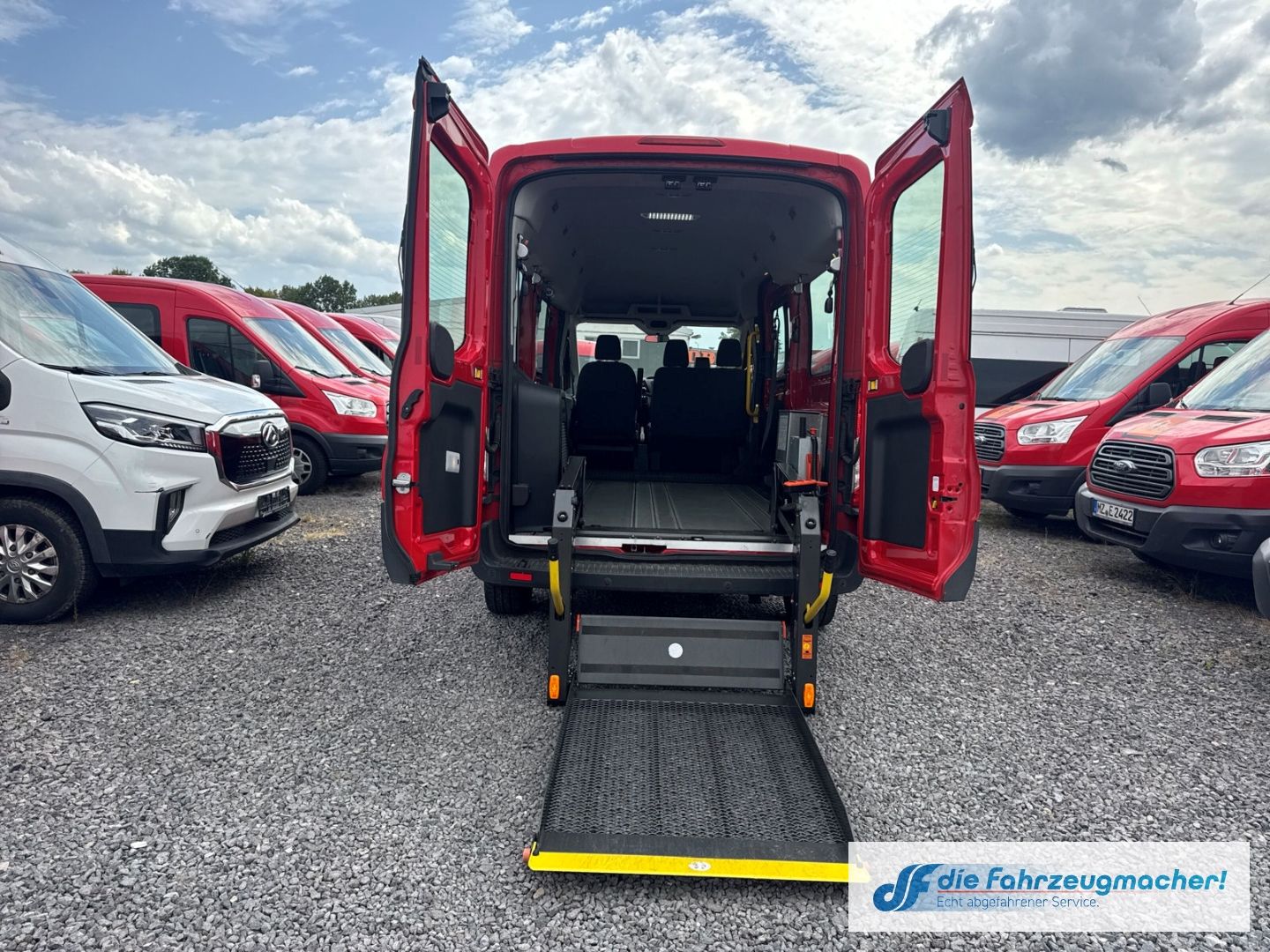 Fahrzeugabbildung Ford Transit Kombi 350 L3 Trend 2.2 TDCi DPF *2251 *K