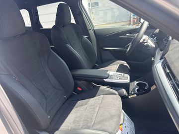 BMW X1 xDrive30e M Sportpaket Head-Up HK HiFi DAB
