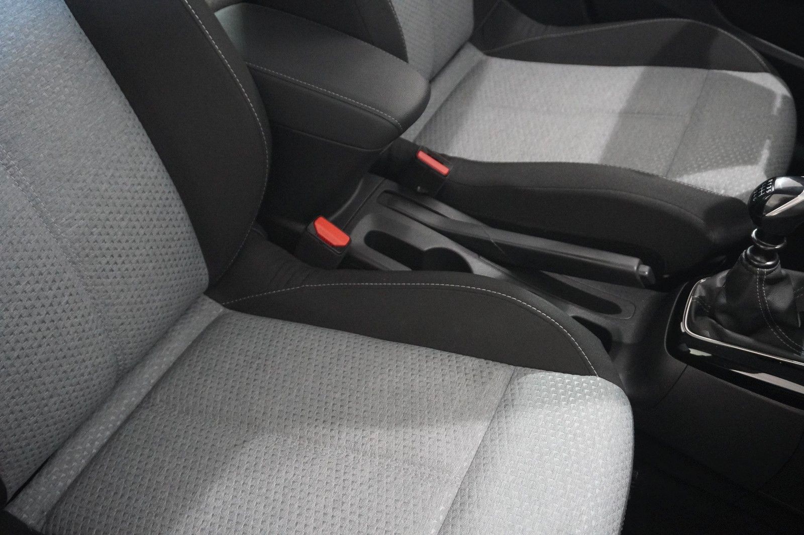 Fahrzeugabbildung Opel Corsa F 1.2 FACELIFT NAVI/LED/KAMERA/VIRTU./DAB+