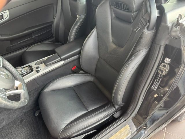 Fahrzeugabbildung Mercedes-Benz SLC 200 AIRSCARF LED NAVI