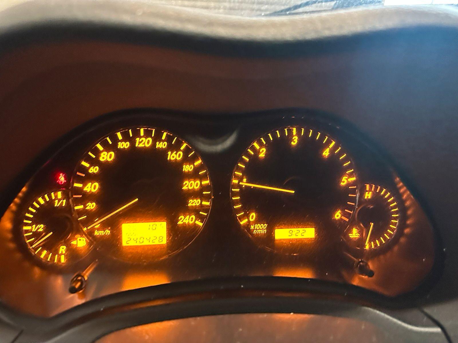 Toyota Avensis 2006 — photo 11