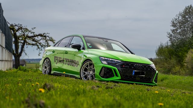 Audi RS3 RS 3 Lim. 2.5 TFSI quattro Keramik 600 PS