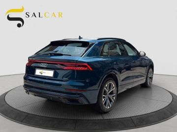 Audi Q8 - 6