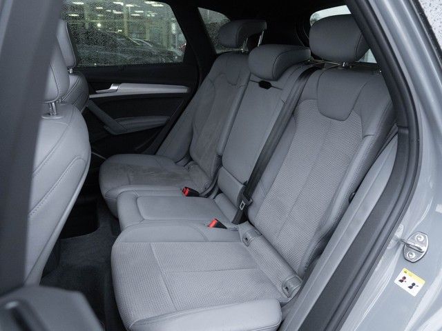 Q5 40 TDI quattro S line MATRIX+PANO+360°+HUD+AH