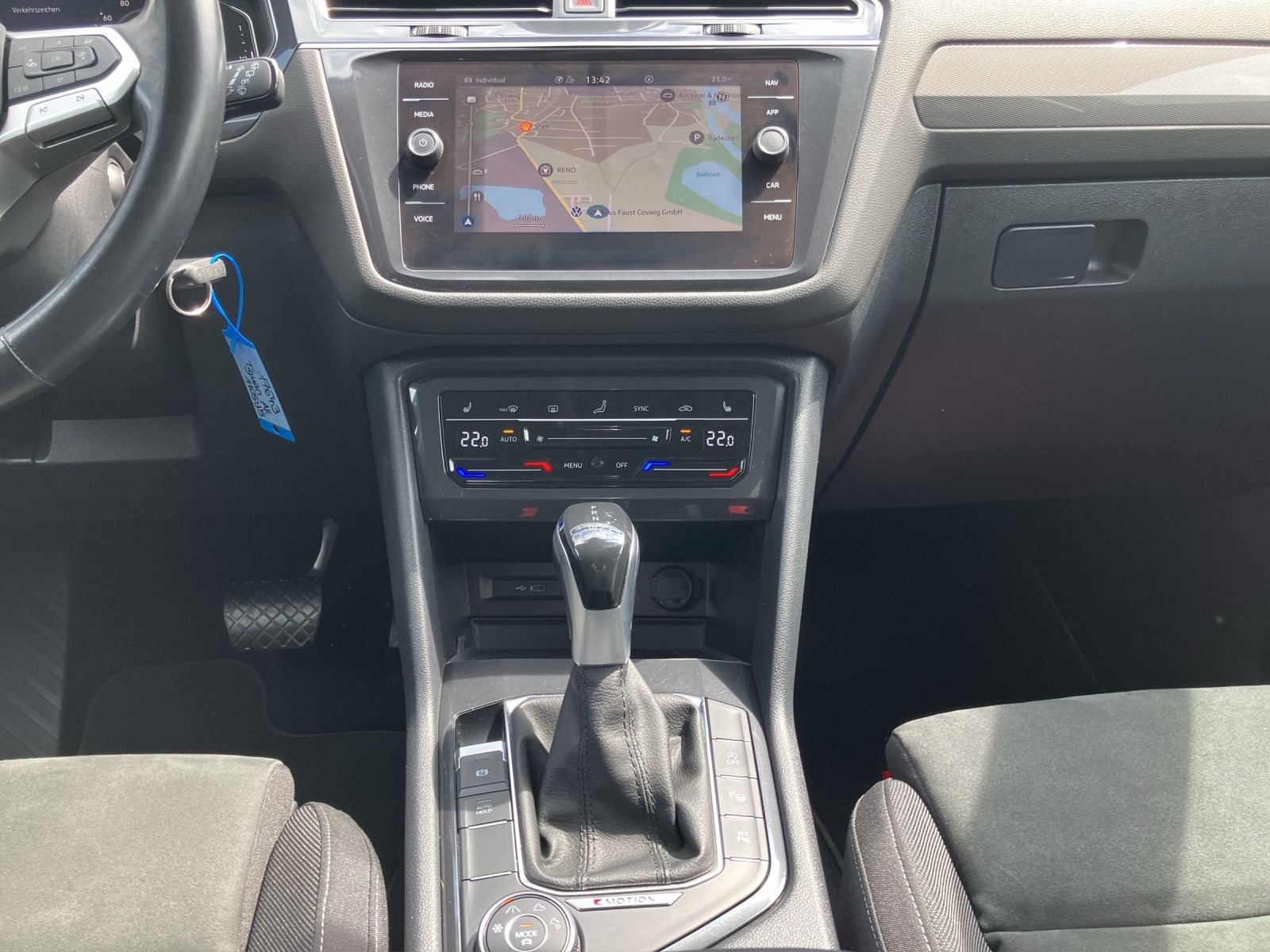 Fahrzeugabbildung Volkswagen Tiguan Allspace Business TDI DSG 4M LED ACC AHK