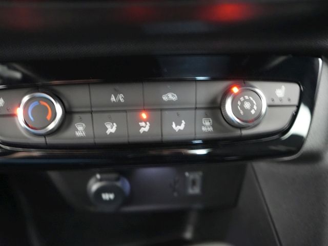 Corsa F FACELIFT GS+RÜCKFAHRKAMERA+SITZ-/LENKRAD