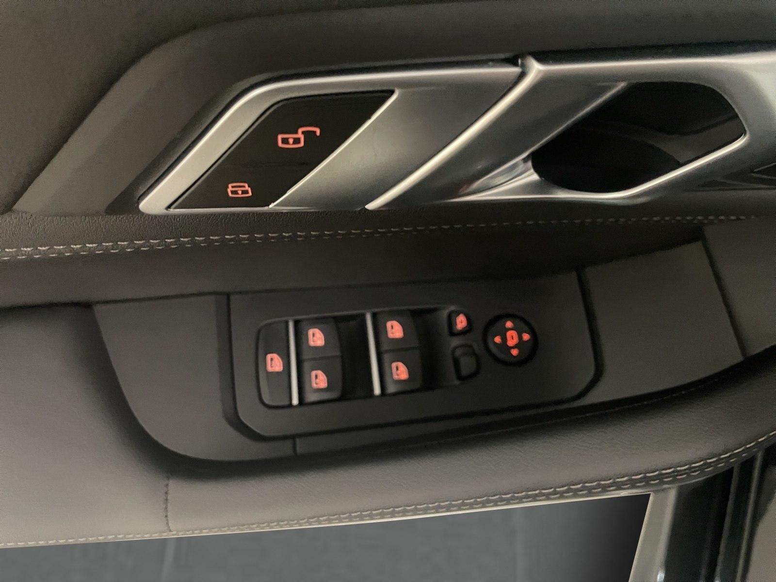 BMW X6 M60i xDrive M SportPro Pano Aktivlenk. Wärmep