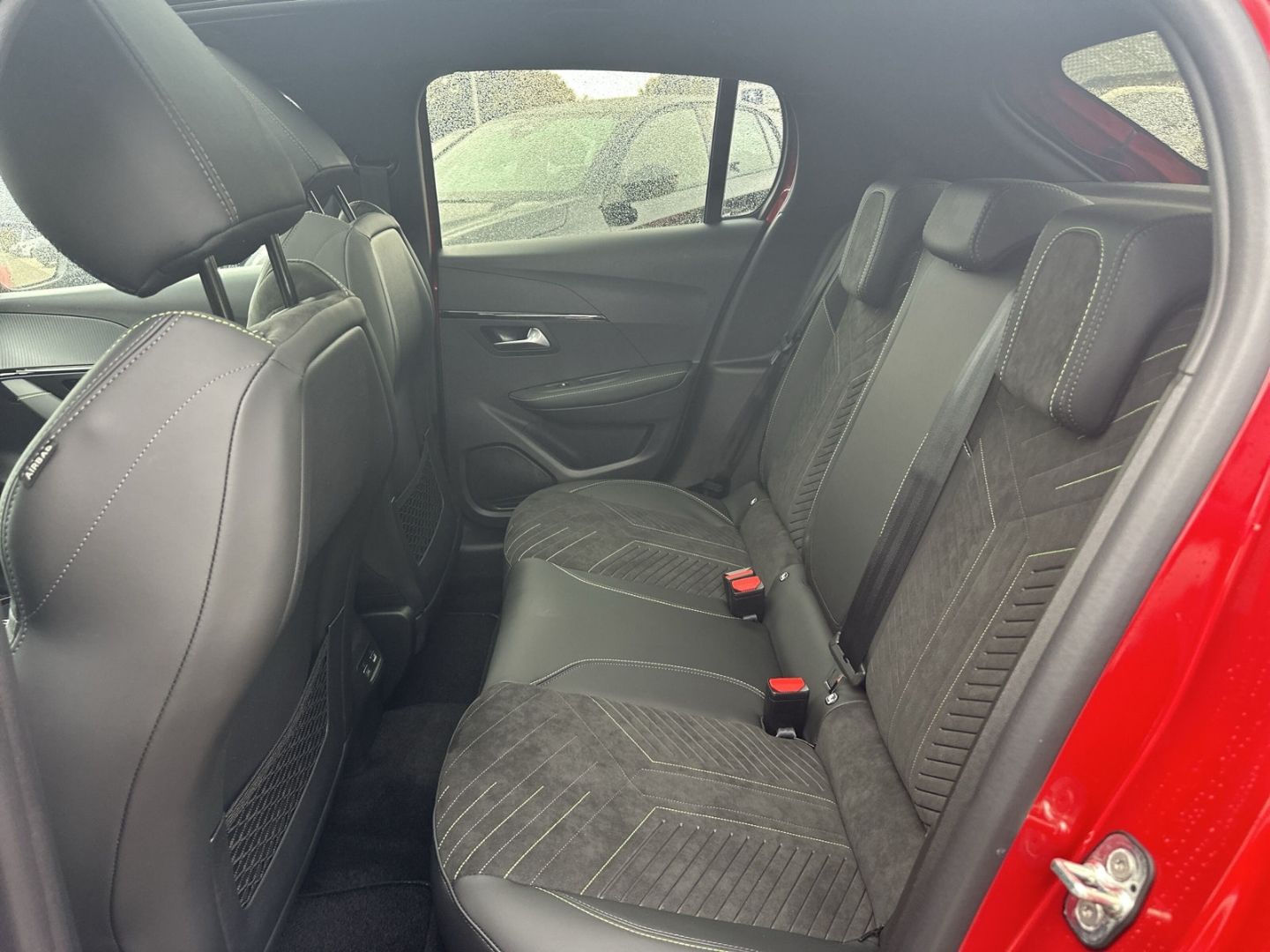 Fahrzeugabbildung Peugeot 208 GT Elektro 156 Panorama Navi 360 Kamera ACC