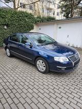 Volkswagen Passat 2.0 TDI DPF BlueMotion Highline Perfekt - Volkswagen Passat aus 2010: TDI