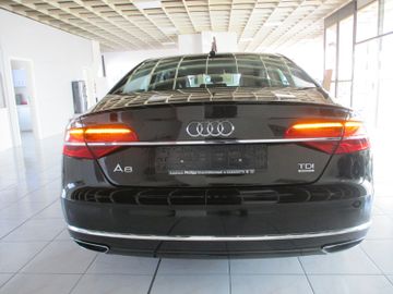 Audi A8 - 7