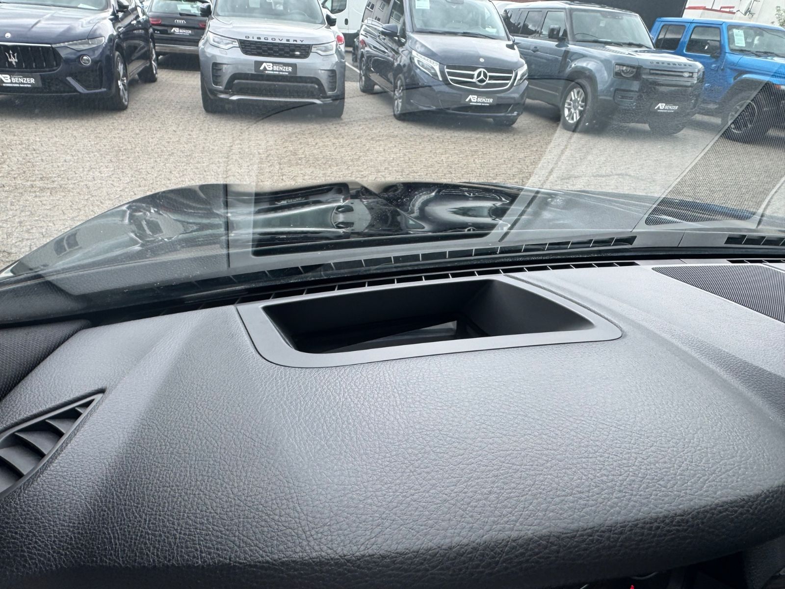 Fahrzeugabbildung BMW 535 d M-Paket/Pano/Leder/R-Cam/ACC/Memory/HUD