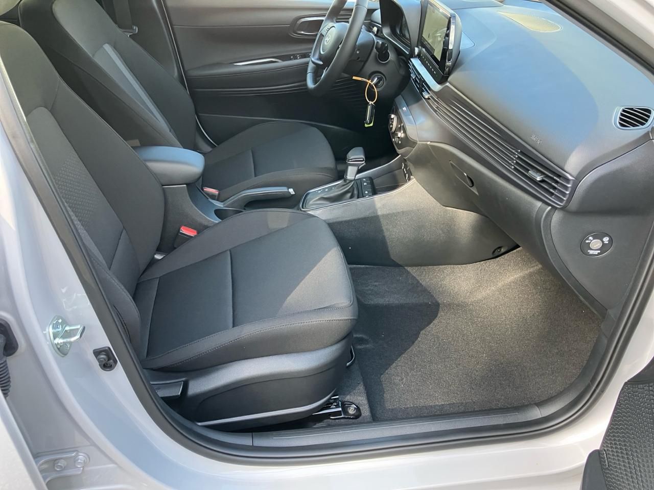 Fahrzeugabbildung Hyundai i20 TREND SHZ*LHZ*CARPLAY*NAVI*BOSE*LED