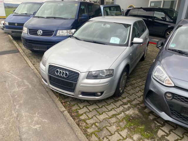 Audi A3 2.0 TDI (DPF) Attraction Sportback Automatk