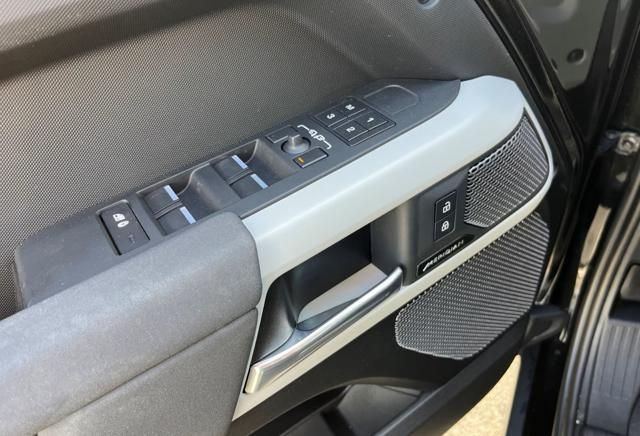 Land Rover LAND ROVER Defender 110 3.0D I6 250 CV AWD Auto  imagem 2