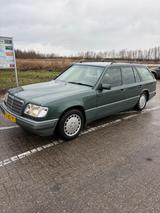 Mercedes-Benz E 280 E 280 - Mercedes-Benz E 280 aus 1993