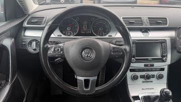 Volkswagen Passat Alltrack - 12