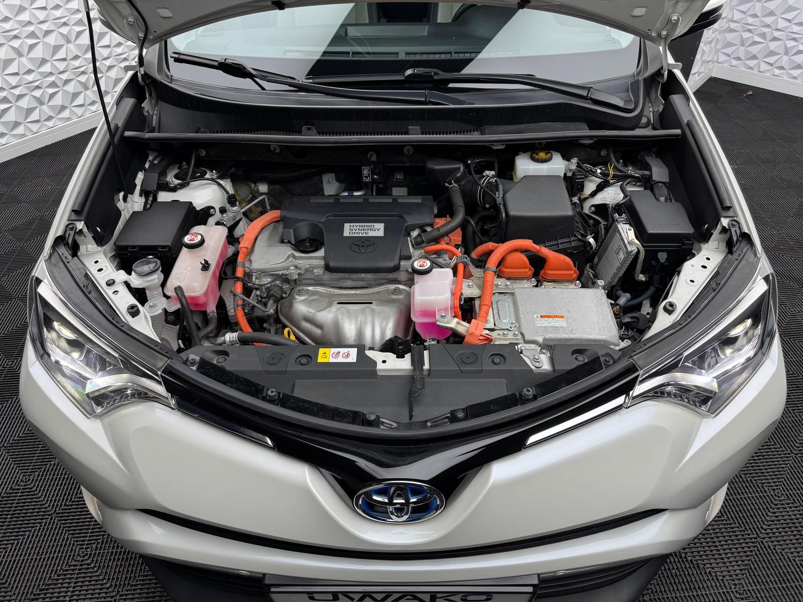 Fahrzeugabbildung Toyota RAV 4 2.5 EXECUTIVE/STANDHZ/RCAM/KEY/LED/DAB/RSA