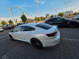 Volkswagen Arteon 2.0 TDI SCR 140kW DSG 4MOTION R-Line ... - Volkswagen Arteon mit Diesel-Antrieb: Ambiente-Beleuchtung