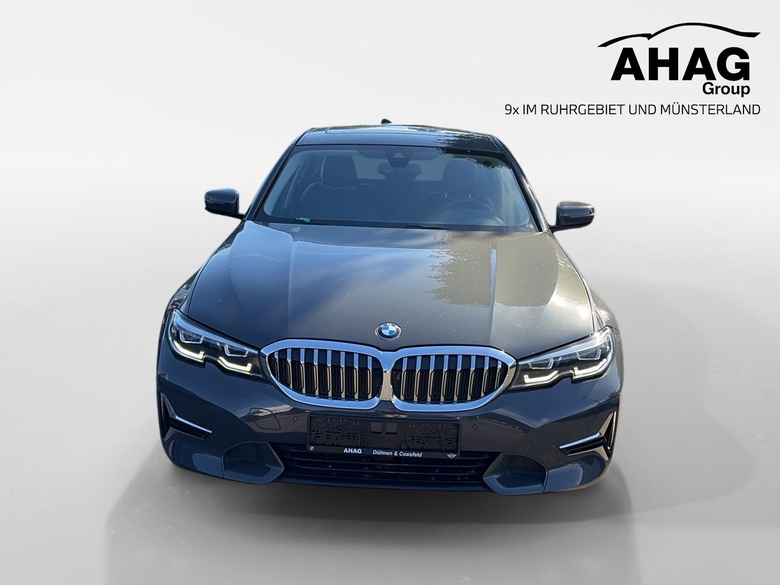 BMW 330i xDrive Limousine Luxury Line