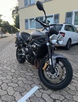 Triumph Street Triple R 675 - Angebote