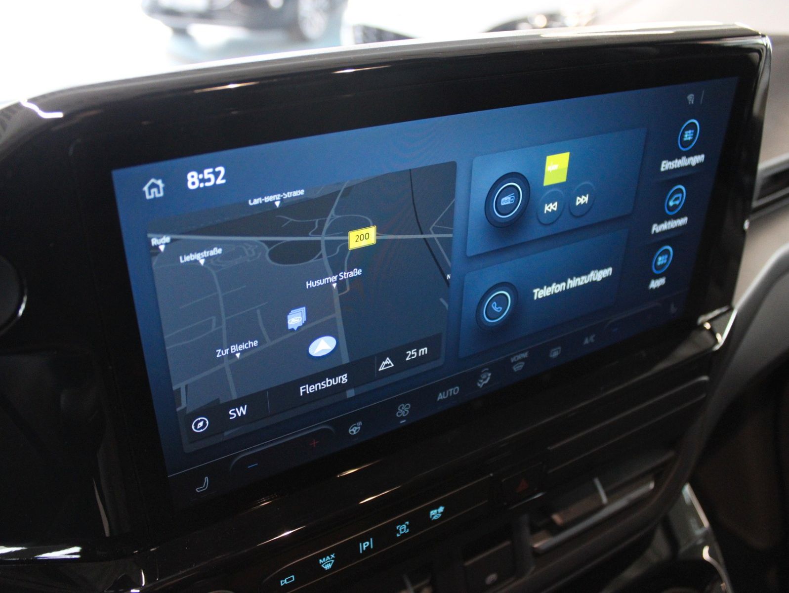 Fahrzeugabbildung Ford NUGGET L2 Titanium MARKISE + Aufstelldach SOFORT