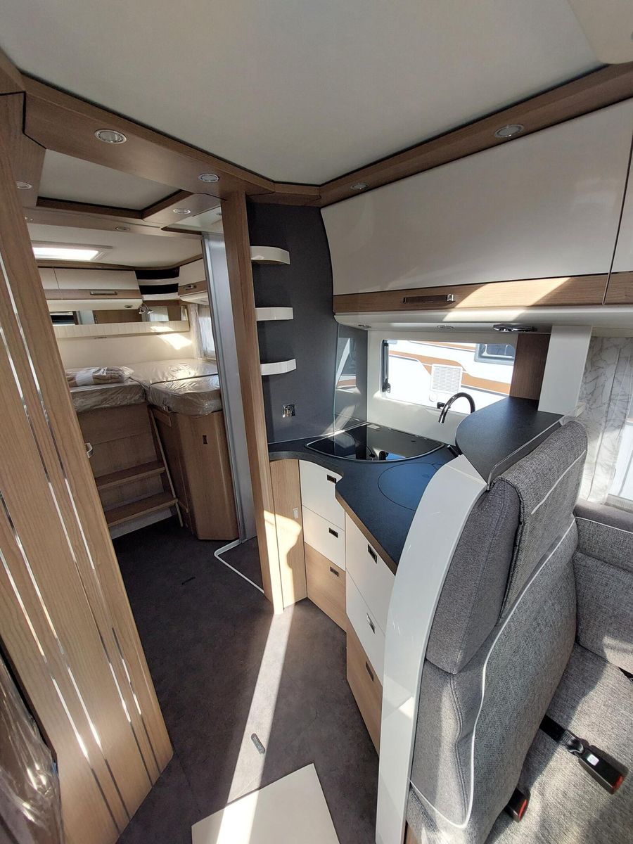 Fahrzeugabbildung Malibu T 450 RB LE lightweight MB TV Markise AKTION