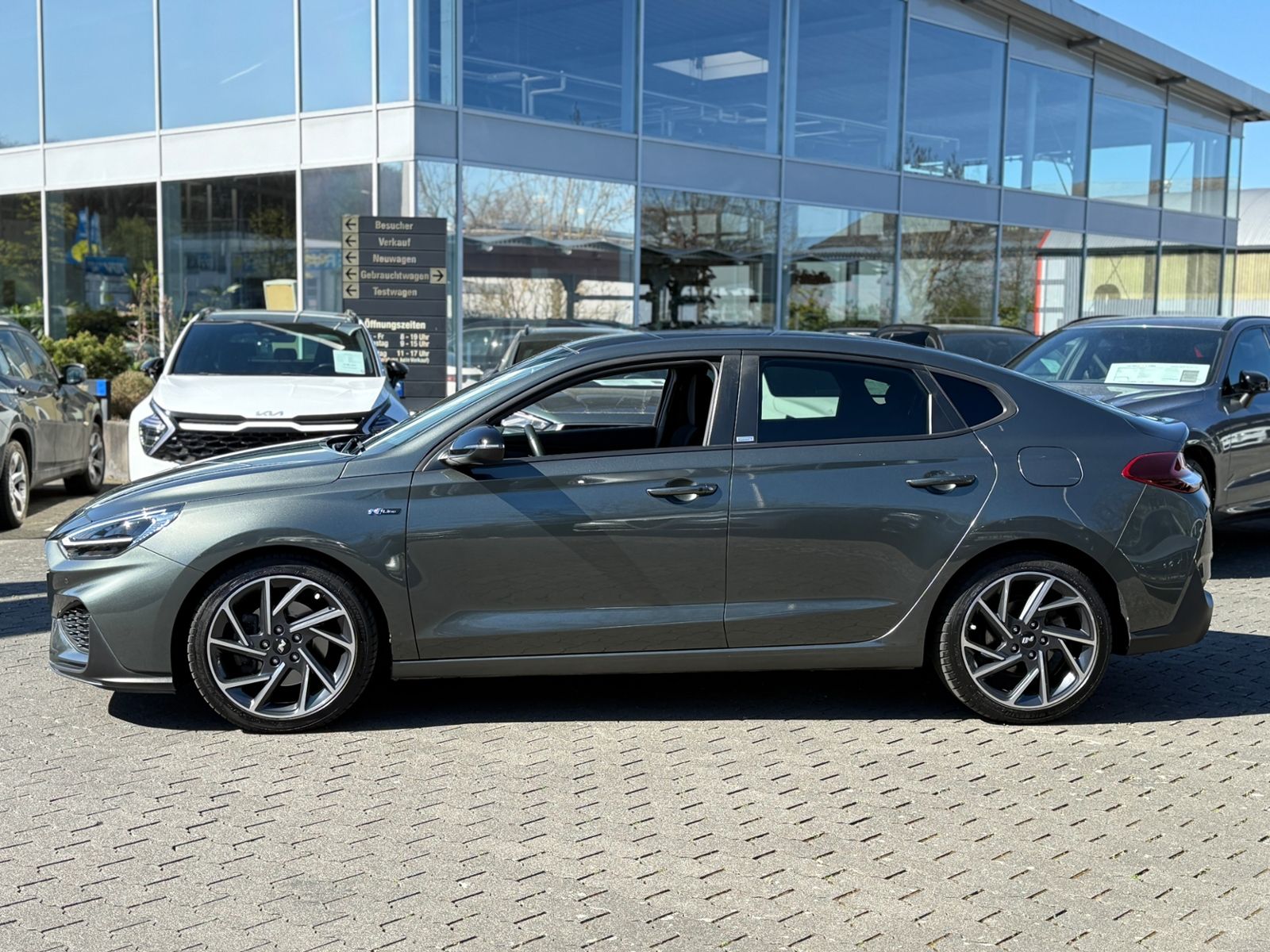 Fahrzeugabbildung Hyundai i30 Fastback N Line Mild-Hybrid LED NAVI ALU