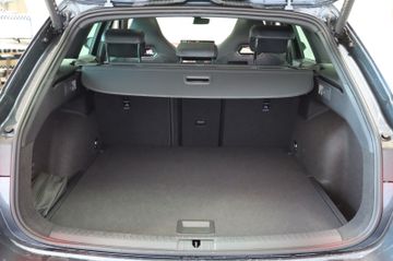 Cupra Leon Sportstourer 1.5 AHK Pano 19Zoll Sennheiser