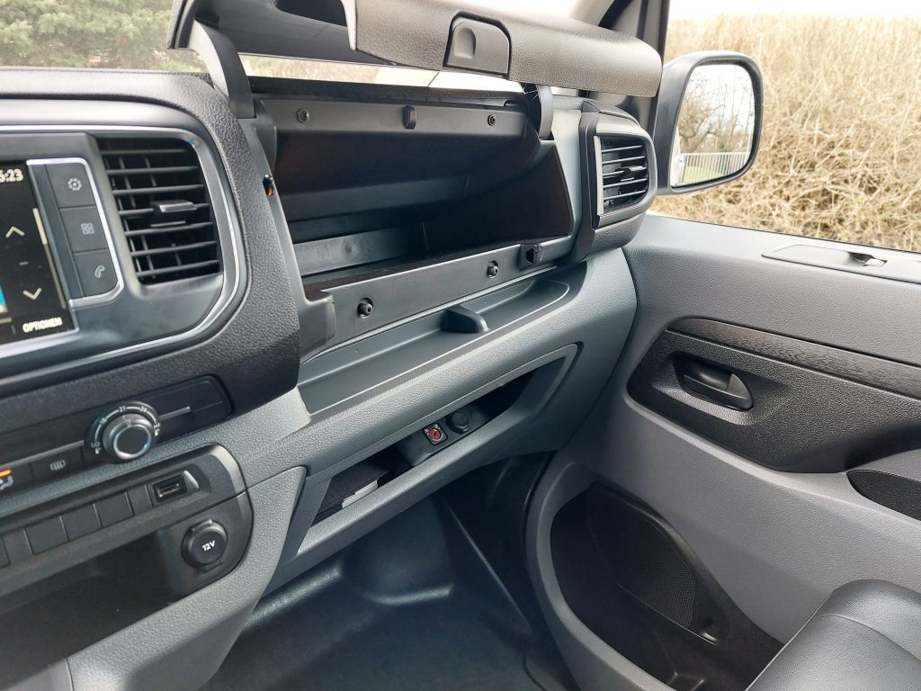 Opel Vivaro 2.0 D Cargo M Edition Klima – Bild 16