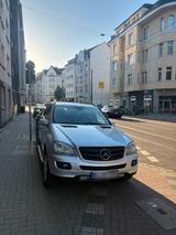 Mercedes-Benz Mercedes Ml 320 cdi 4matic - Mercedes-Benz ML 320 in Düsseldorf