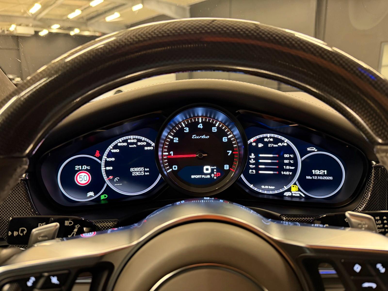 Porsche Panamera Turbo / CARBON / GTS / APPROVED