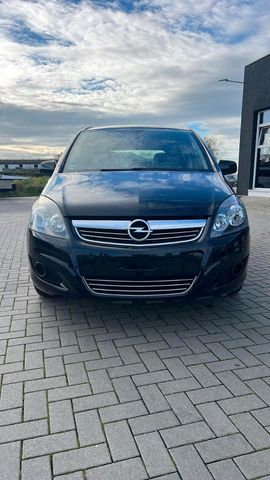 Opel zafira b 2010