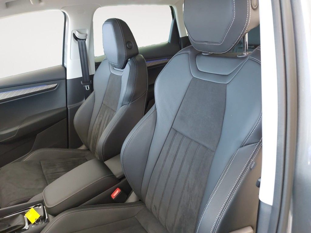 Fahrzeugabbildung SKODA Karoq 1.5 TSI DSG Tour LED Kessy