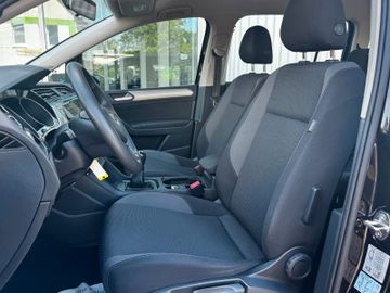 Volkswagen Touran - 7