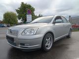 Toyota Avensis 1.8 Sol Liftback - Toyota Avensis: Liftback