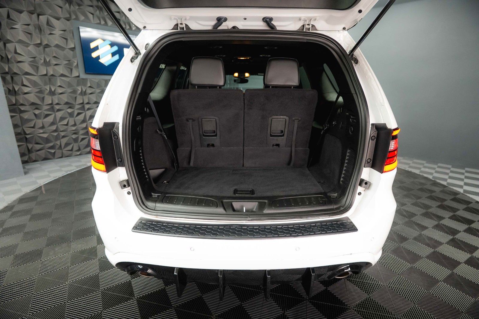 Fahrzeugabbildung Dodge Durango 5.7 V8 GT SRT 4x4 Night-Paket Modell 22