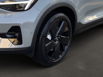 Volvo XC40 Plus Black Edition 2WD*360°*Licht-P*