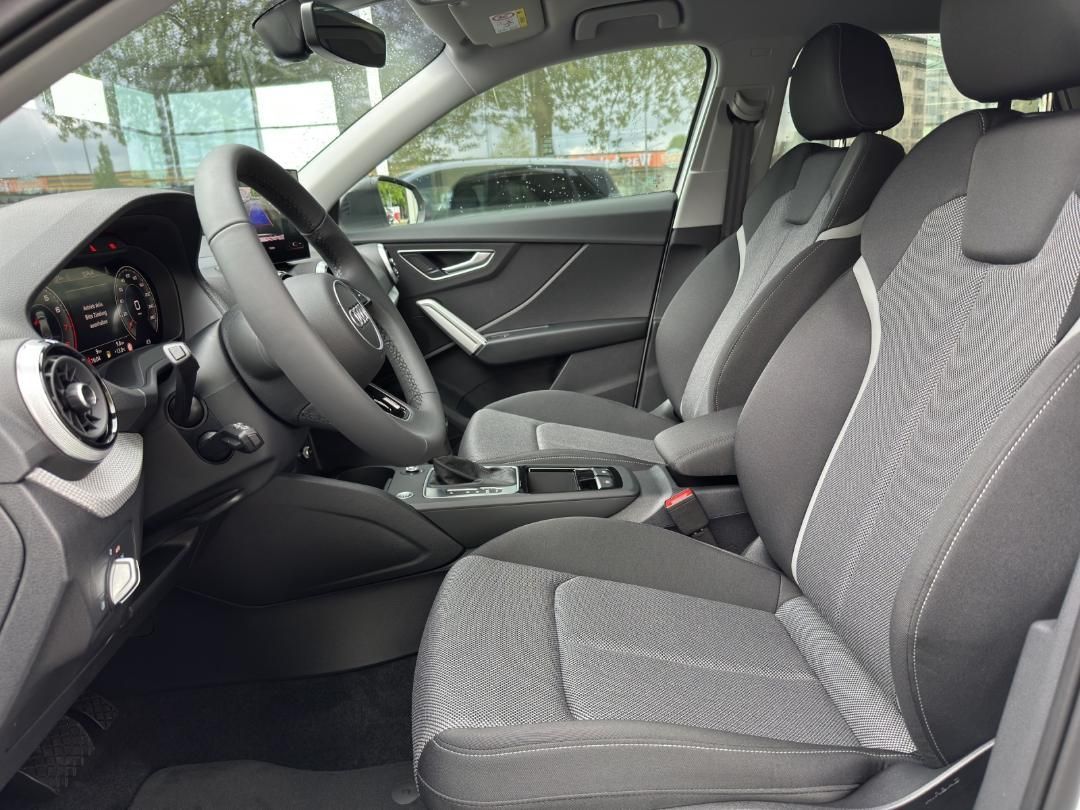 Fahrzeugabbildung Audi Q2 35 1.5 TFSI S-Line Kamera,LED,SHZ,Keyless,PDC
