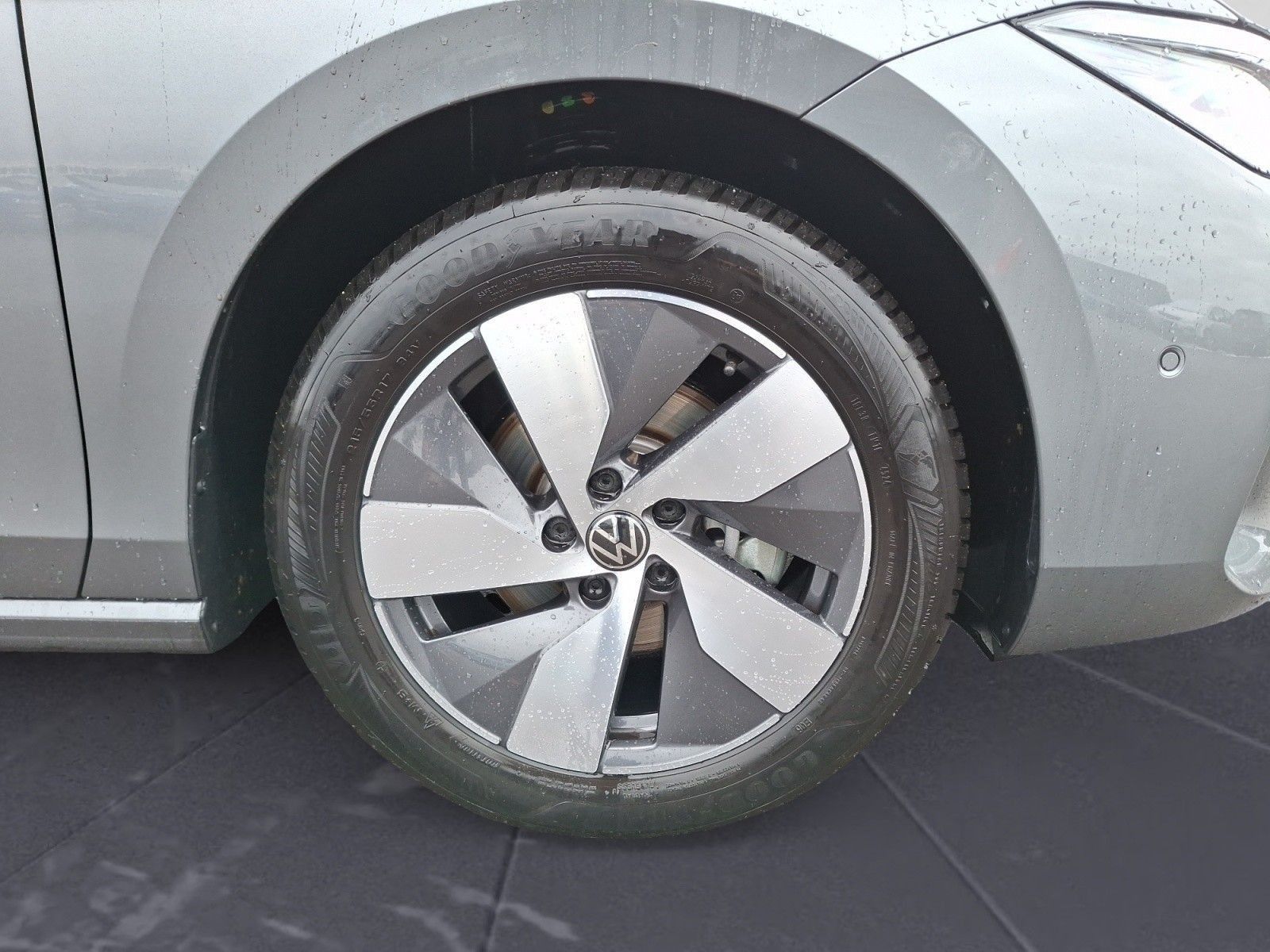 Volkswagen Passat Variant - Bild 12