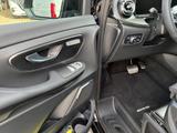 Mercedes-Benz V 300 d AVANTGARDE Lang AMG AIRMATIC+AHK2,5to - Jahreswagen mit Diesel-Antrieb: Automatik