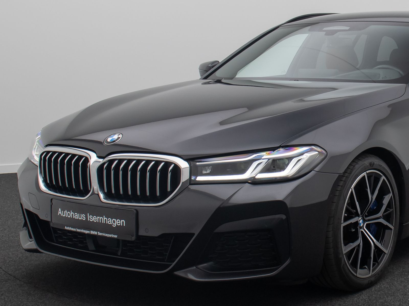 Fahrzeugabbildung BMW 530d M Sport Kamera DAB Laser Komfort H/K HUD 19