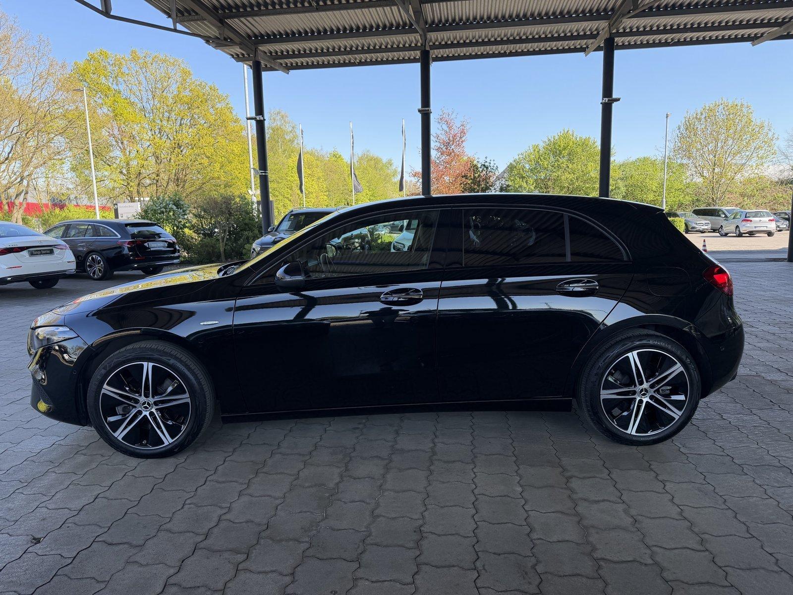 Mercedes-Benz A 250 e Progressive Premium Night Distronic 11KW