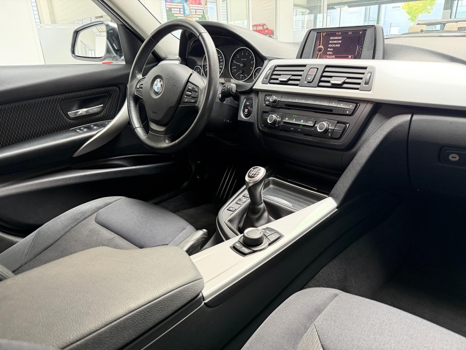BMW 316 KLIMAAUTOMATIK+BI-XENON+EINPARKHILFE+ALU+TOP