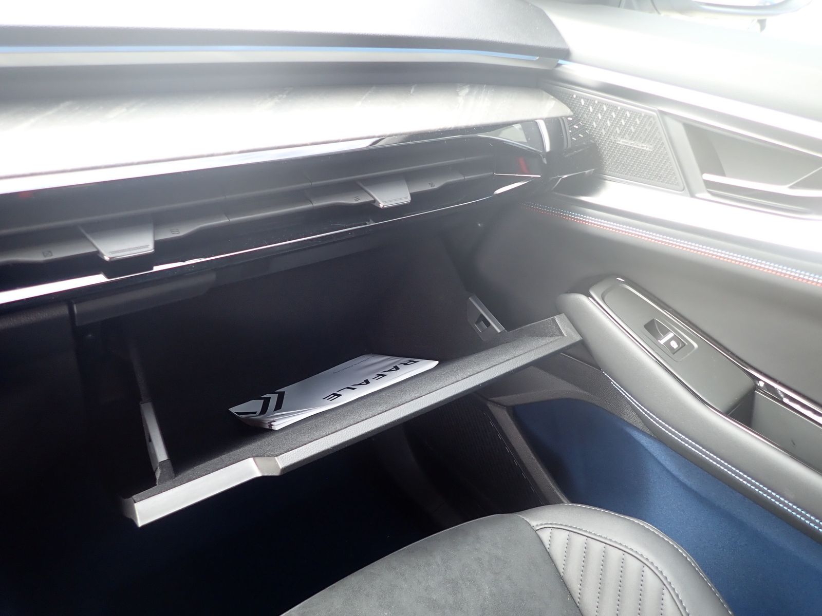 Fahrzeugabbildung Renault Rafale Esprit Alpine E-Tech Plug-in Hybrid 300 4