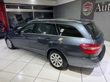Mercedes-Benz E 250 E T-Modell E 250 CGI BlueEfficiency - Mercedes-Benz E 250: Cgi