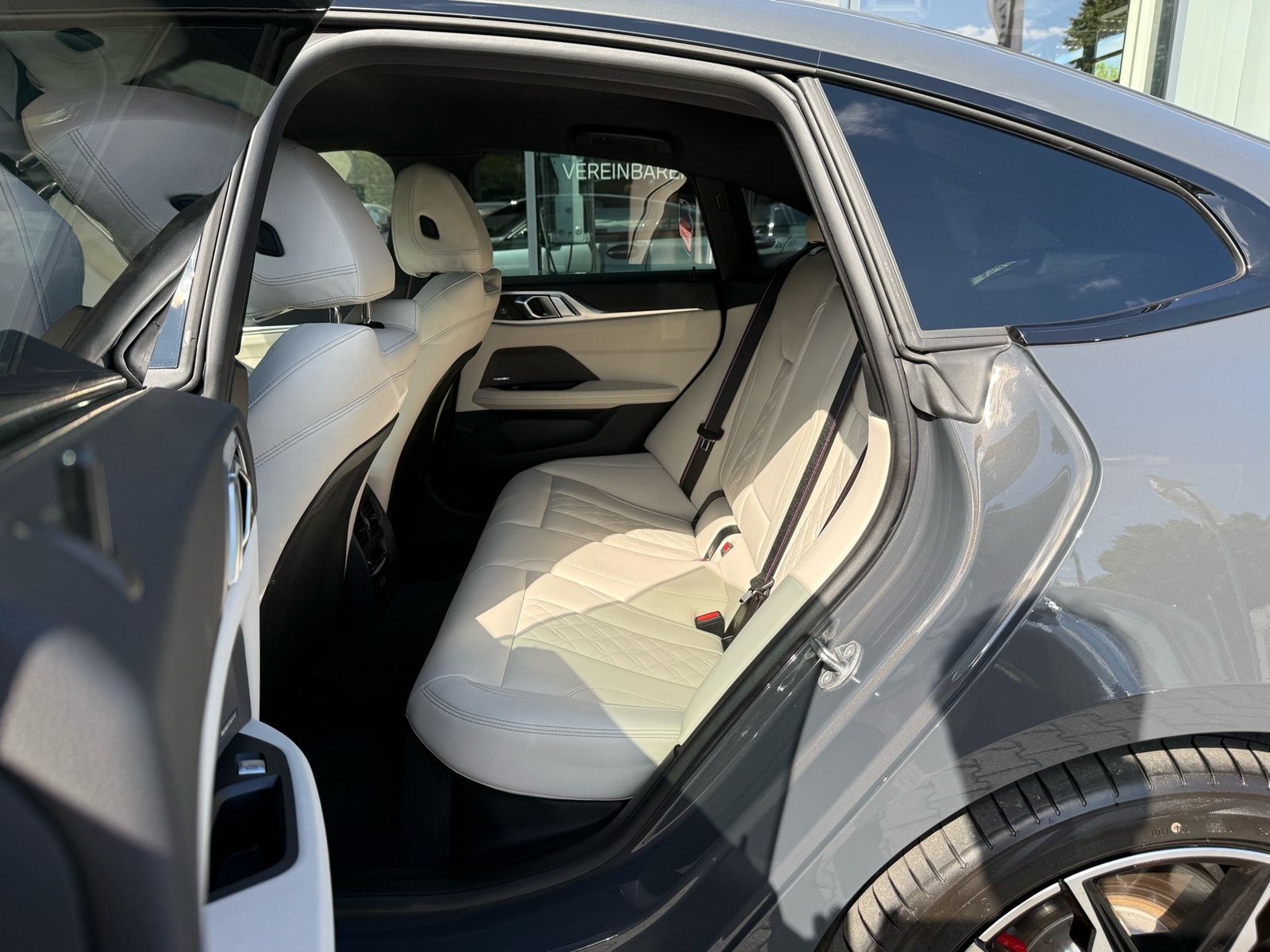 BMW i4 - Bild 18